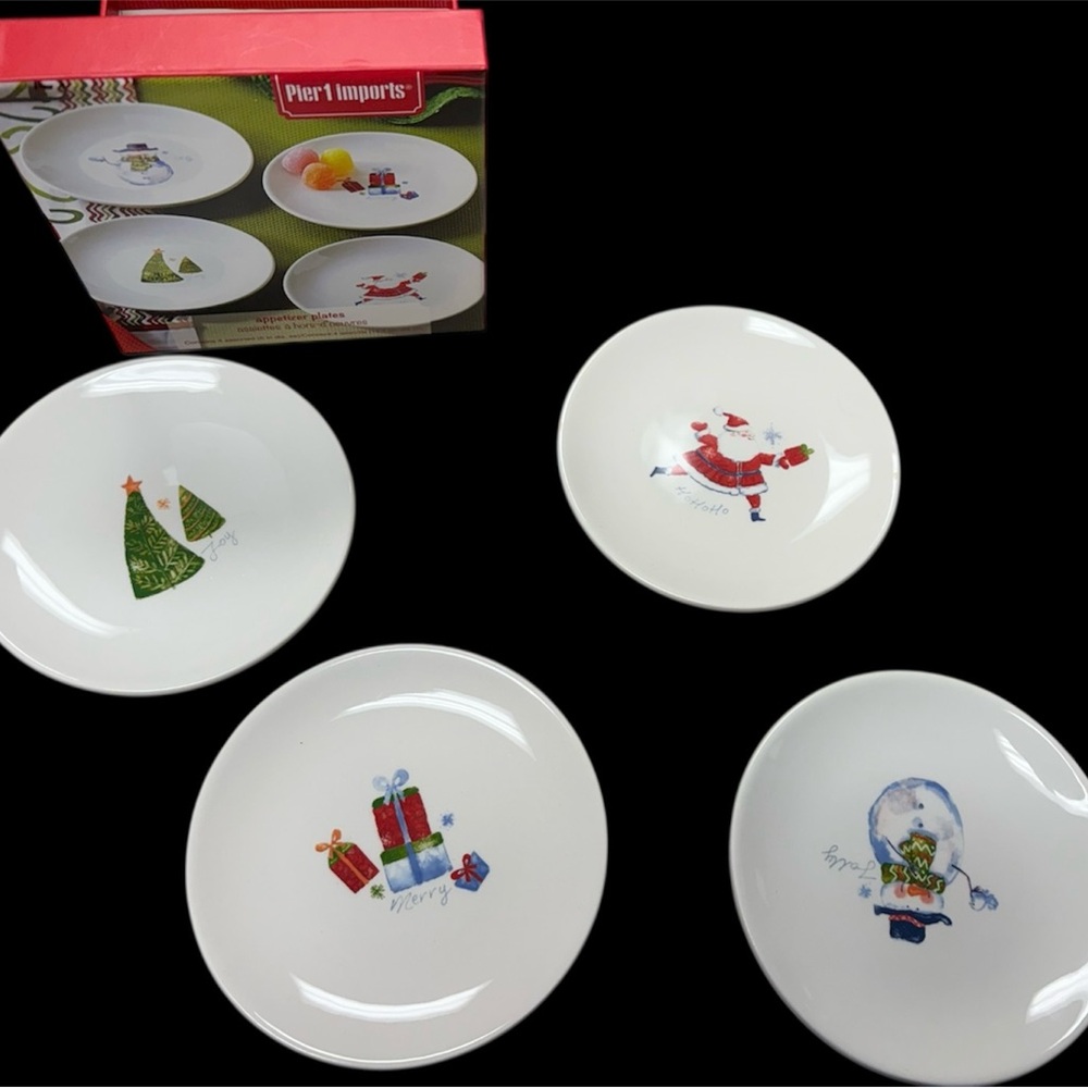 Pier 1 Imports 6” 4 Piece Appetizer Plate Set Holiday / Christmas Earthenware